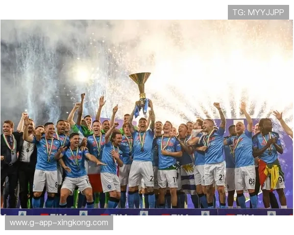 那不勒斯由奥斯梅恩推进形成核心威力