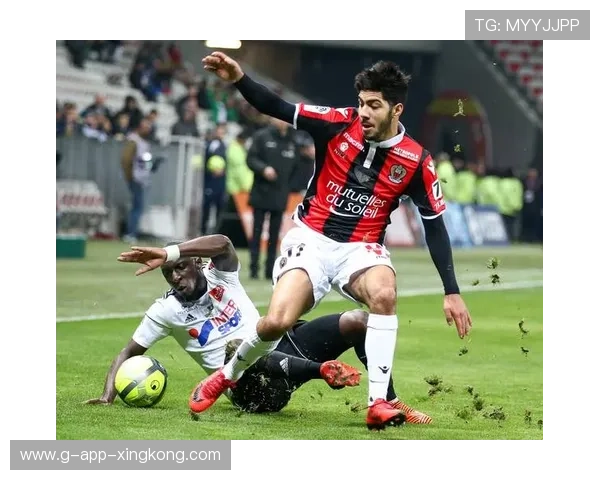 波尔图锁定南美高机动后卫,欧战底蕴再度显现 波尔图锁定南美高机动后卫,欧战底蕴再度显现