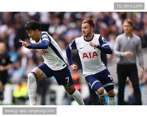 孙兴慜抢断反击，冷静推射完成破门