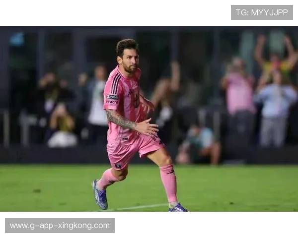 梅西中场穿针引线掌控节奏,迈阿密国际全面占优 梅西中场穿针引线掌控节奏,迈阿密国际全面占优